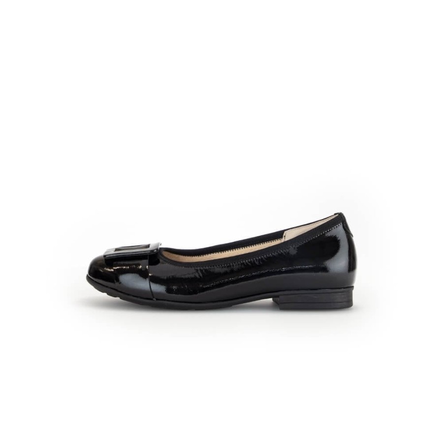 Gabor Pump With Cute Trim Detail - Glimpse 42.466 | Pumps & Flats