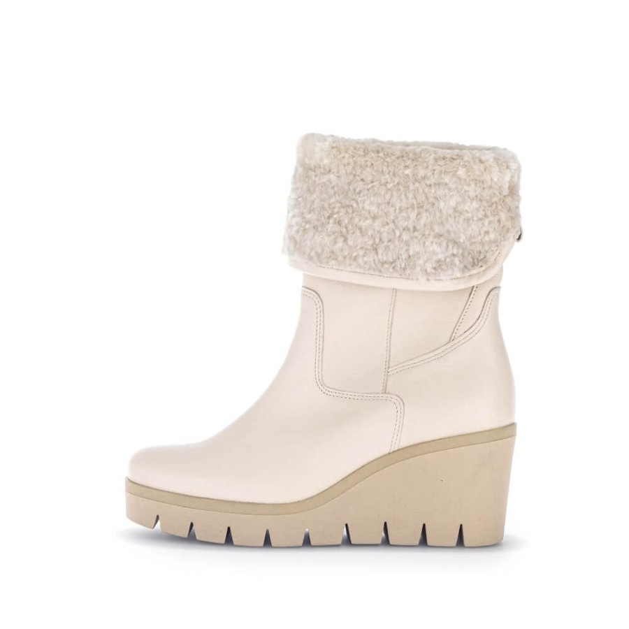 Gabor Furr Cuffed Wedge Ankle Boot - Universe 34.785 | Ankle Boots