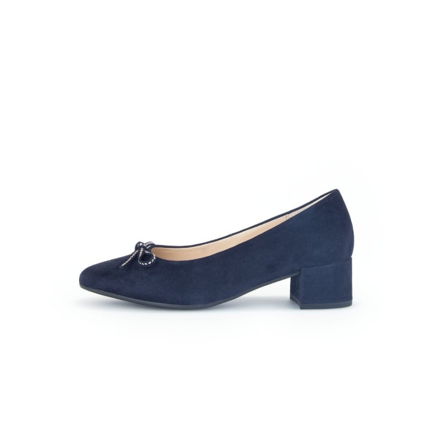 Gabor Low Block Court Heel With Bow Detail - Hurworth 41.444 | Courts