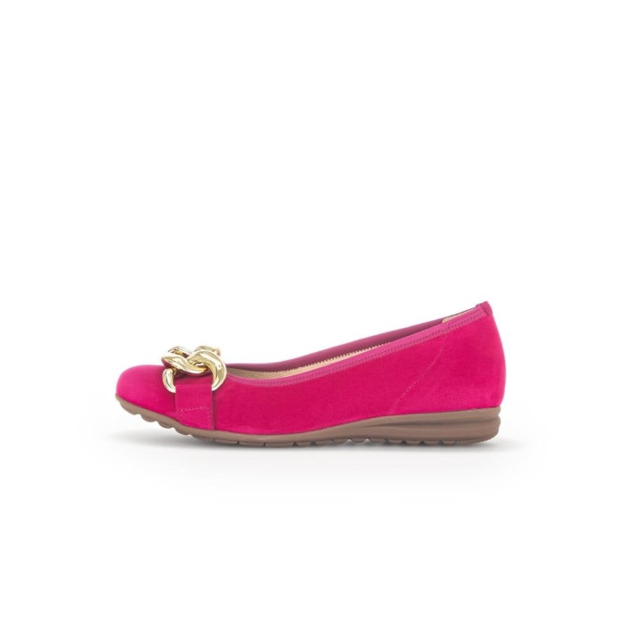 Gabor Buckle Pump - Sabia 22.625 | Pumps & Flats