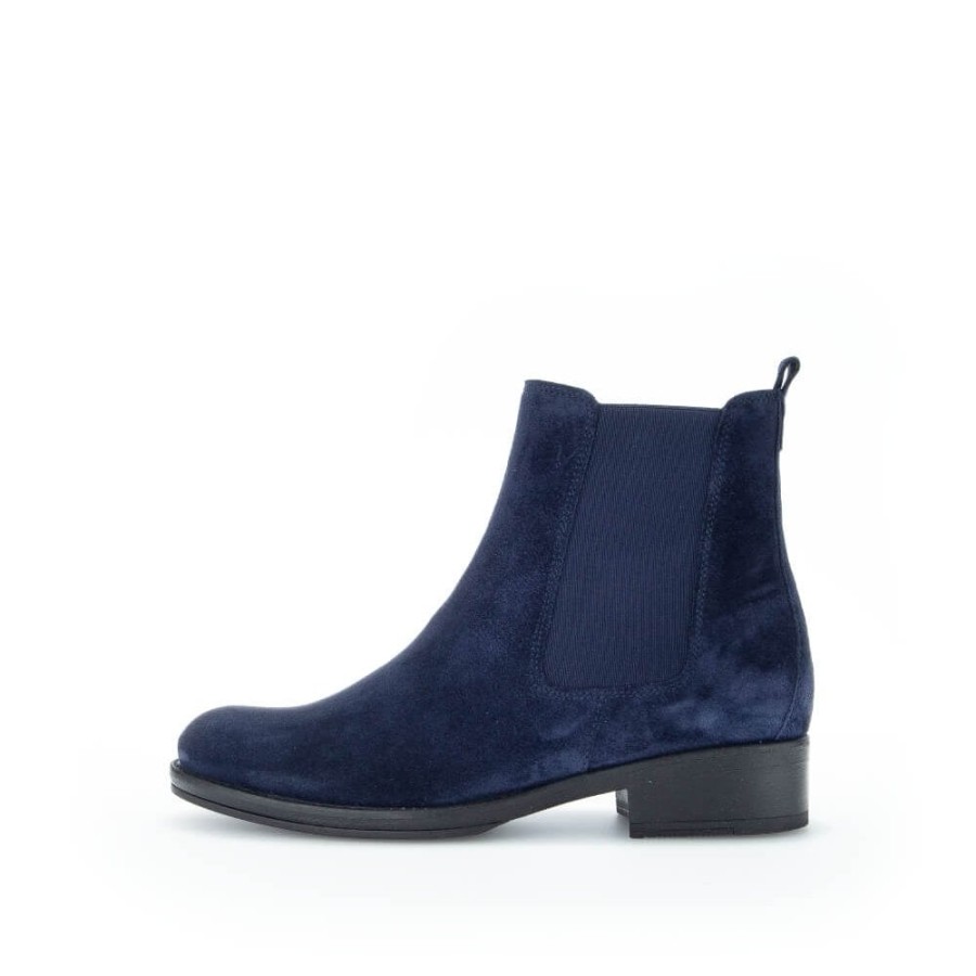 Gabor Flat Chelsea Ankle Boot - Adair 31.600 | Ankle Boots