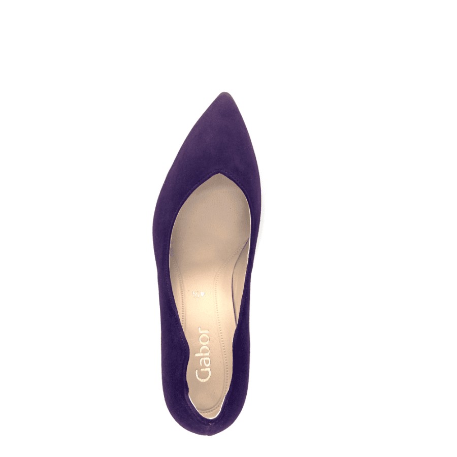 Gabor Scalloped Detail Heeled Court - Degree 31.381 | Courts